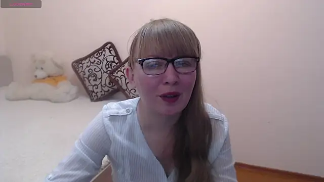 MargotLot online show from 10, 1, 2025