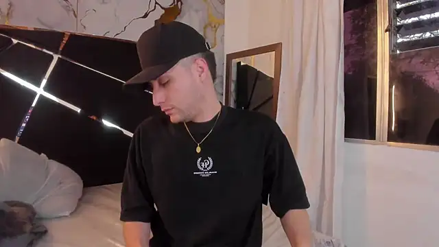 Pleasure Vibes23 online show from 13, 3, 2025