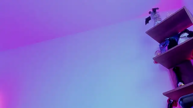 EmmaRusso online show from 7, 3, 2026