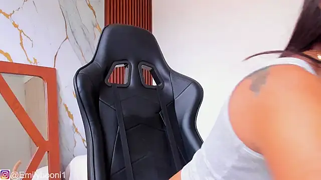 Snapshot of EmilyBoonny1 chatting on 19, 11, 2025 EmilyBoonny1 online show from 19, 11, 2025