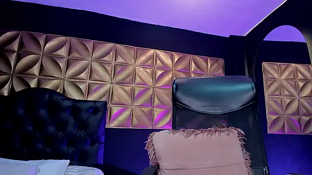 Laurenhillcute14 online show from 15, 4, 2026