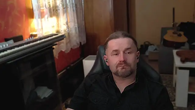 Snapshot of Mosiadz1975 chatting on 15, 2, 2025 Mosiadz1975 online show from 15, 2, 2025