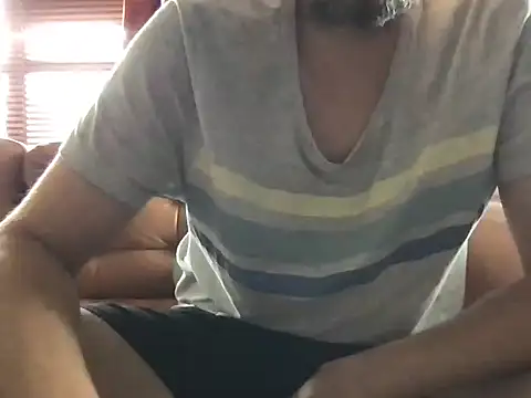 Snapshot of Perwers_41 chatting on 8, 10, 2025 Perwers 41 online show from 8, 10, 2025