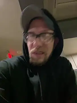 Snapshot of Tomas_Zaddy chatting on 19, 12, 2024 Tomas Zaddy online show from 19, 12, 2024