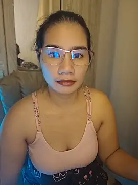 Kissy07 online show from 8, 3, 2026