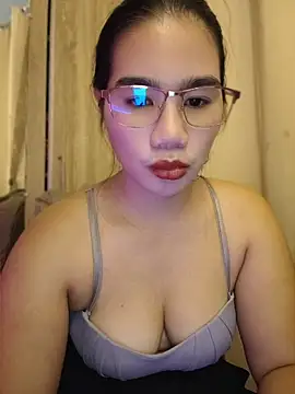 Kissy07 online show from 12, 3, 2026