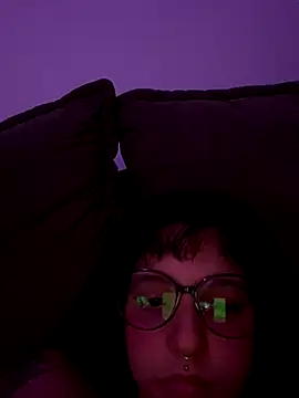 Snapshot of myamillor chatting on 7, 12, 2024 myamillor online show from 7, 12, 2024