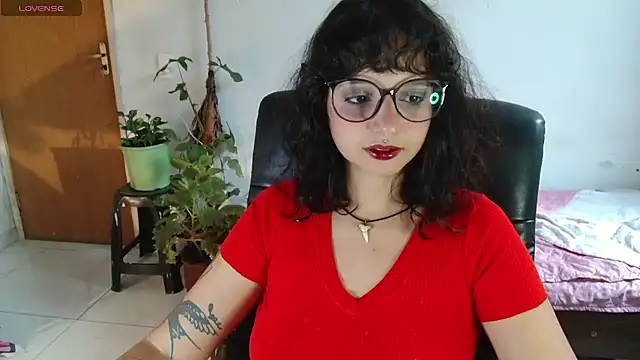 Snapshot of myamillor chatting on 23, 11, 2025 myamillor online show from 23, 11, 2025