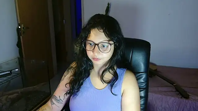 Snapshot of myamillor chatting on 25, 2, 2025 myamillor online show from 25, 2, 2025