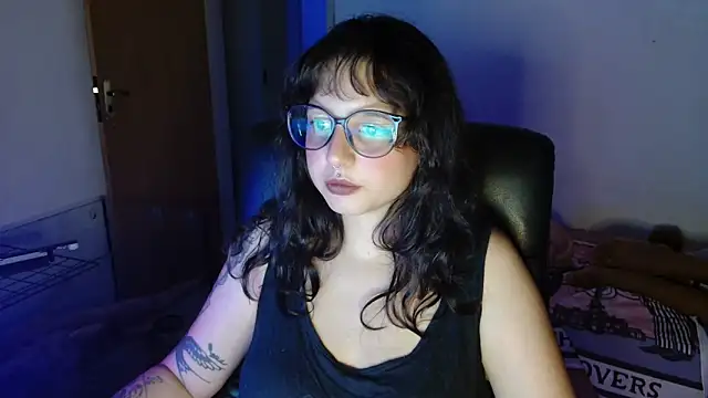 Snapshot of myamillor chatting on 28, 12, 2024 myamillor online show from 28, 12, 2024