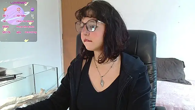 Snapshot of myamillor chatting on 26, 9, 2025 myamillor online show from 26, 9, 2025