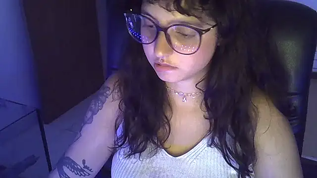 Snapshot of myamillor chatting on 16, 12, 2024 myamillor online show from 16, 12, 2024