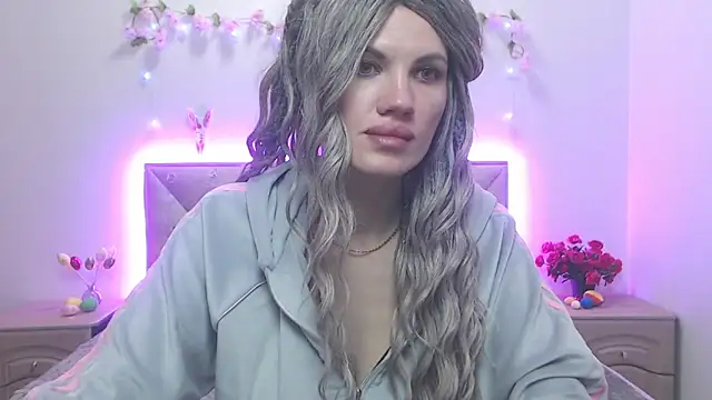 MilaLoona online show from 28, 3, 2026