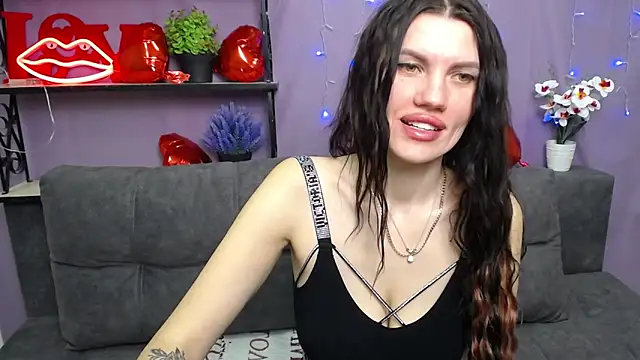 MilaLoona online show from 9, 3, 2025