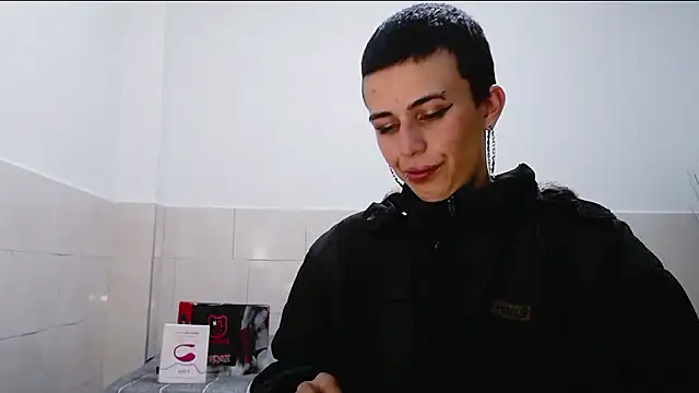 Cocain Atenea online show from 6, 1, 2026