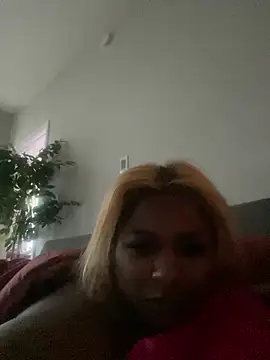 BigFineSelena online show from 14, 2, 2025