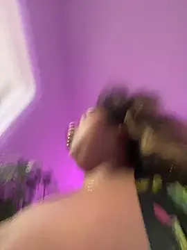 BigFineSelena online show from 6, 2, 2026