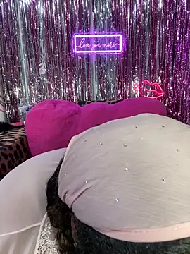 BigFineSelena online show from 11, 2, 2026