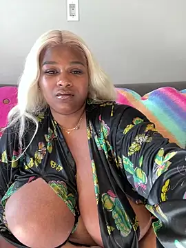 BigFineSelena online show from 28, 9, 2025