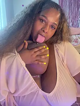 Snapshot of BigFineSelena chatting on 31, 5, 2026 BigFineSelena online show from 31, 5, 2026