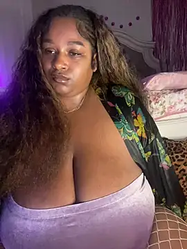Snapshot of BigFineSelena chatting on 31, 5, 2026 BigFineSelena online show from 31, 5, 2026