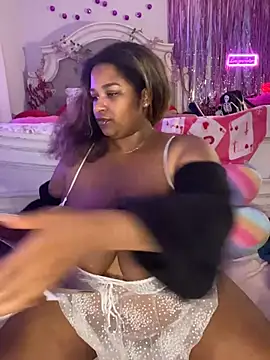 BigFineSelena online show from 1, 3, 2026