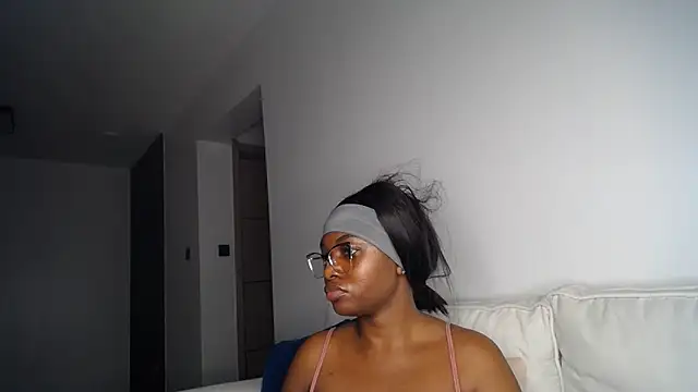 Snapshot of Pretty_Liya08 chatting on 30, 4, 2026 Pretty Liya08 online show from 30, 4, 2026
