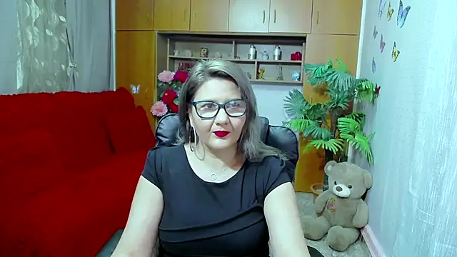 Snapshot of LucilleFenlys chatting on 7, 12, 2024 LucilleFenlys online show from 7, 12, 2024