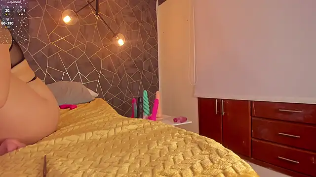 dayra angels online show from 27, 10, 2025