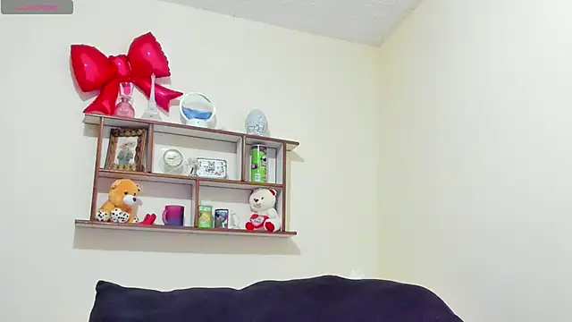 anie milf1 online show from 27, 3, 2026