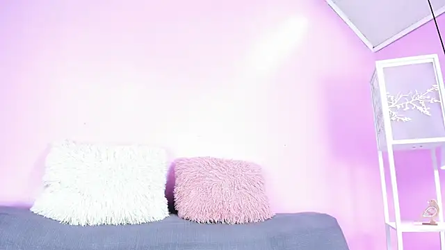 miss soffi  online show from 8, 10, 2025