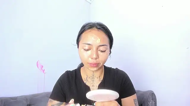 miss soffi  online show from 18, 4, 2026