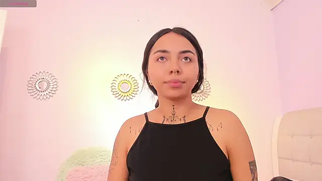 miss soffi  online show from 22, 1, 2025