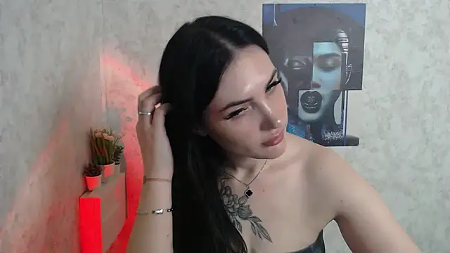 Snapshot of MisssShy_ chatting on 11, 11, 2025 MisssShy online show from 11, 11, 2025