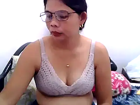 Snapshot of pinay_milfxx chatting on 15, 2, 2025 pinay milfxx online show from 15, 2, 2025