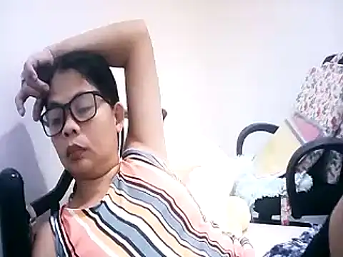 pinay milfxx online show from 25, 11, 2025