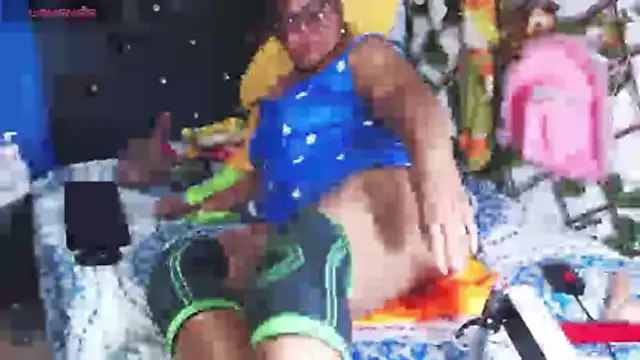 mature beautiful online show from 15, 4, 2026