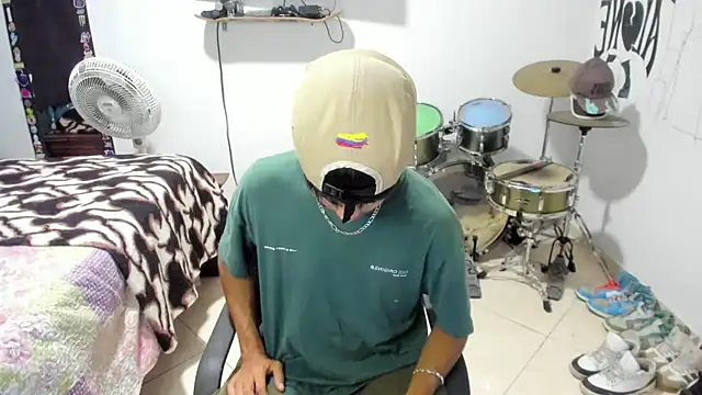 Zack falcon online show from 4, 11, 2025