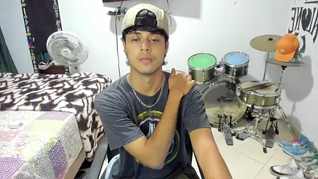 Zack falcon online show from 11, 11, 2025