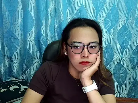 Snapshot of Your_PrettyGirlxxx chatting on 24, 9, 2025 Your PrettyGirlxxx online show from 24, 9, 2025
