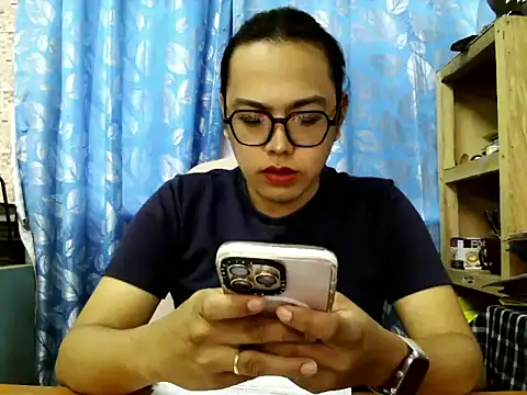 Snapshot of Your_PrettyGirlxxx chatting on 10, 6, 2026 Your PrettyGirlxxx online show from 10, 6, 2026