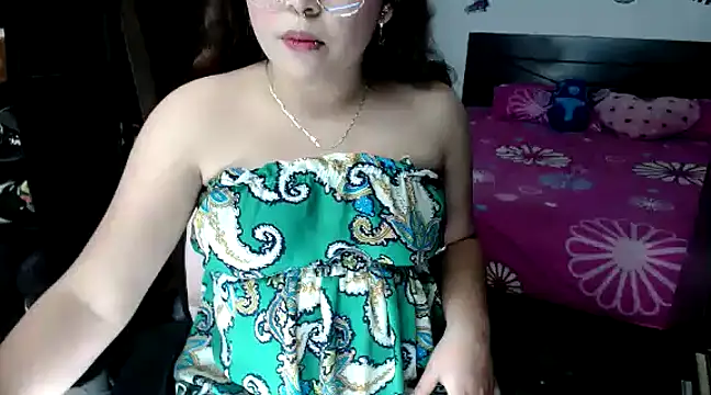 Snapshot of Hana___ chatting on 17, 2, 2025 Hana online show from 17, 2, 2025