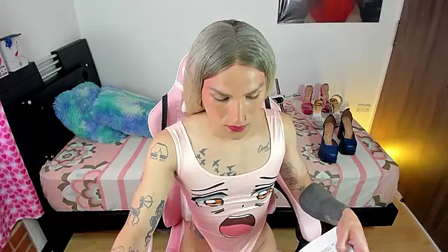 Snapshot of queenramoona-hot chatting on 8, 1, 2026 queenramoona-hot online show from 8, 1, 2026