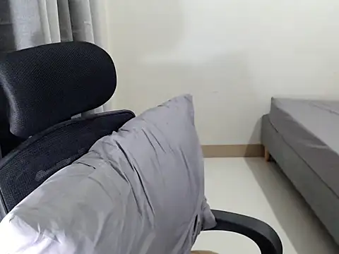 Chubbytransgirl21 online show from 26, 3, 2026