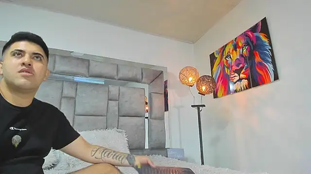 Snapshot of Candy_And_Andy_ chatting on 5, 10, 2025 Candy And Andy online show from 5, 10, 2025