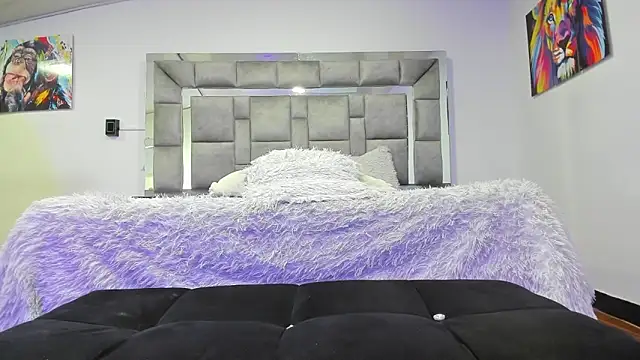 Candy And Andy  online show from 25, 10, 2025