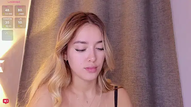 Assh lee  online show from 22, 10, 2025