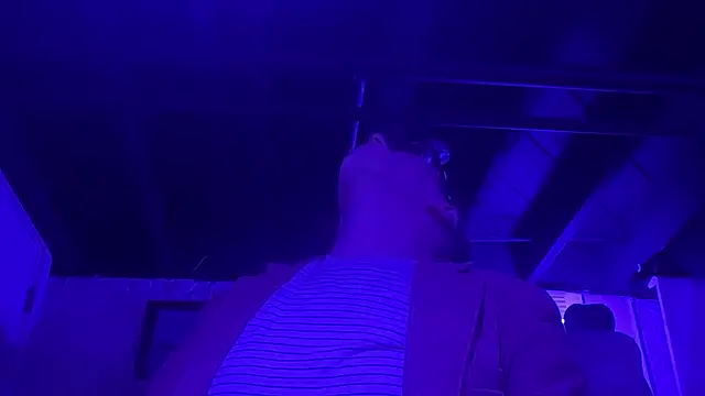 cumhungrybottom4u online show from 8, 2, 2025