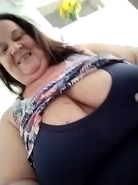Yaya Mineira online show from 16, 9, 2025