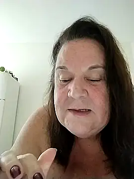 Yaya Mineira online show from 18, 9, 2025